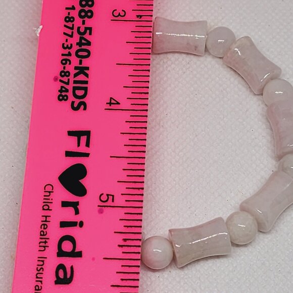 Natural Jade Bamboo styled stretch bracelet 150 tcw - Picture 3 of 4